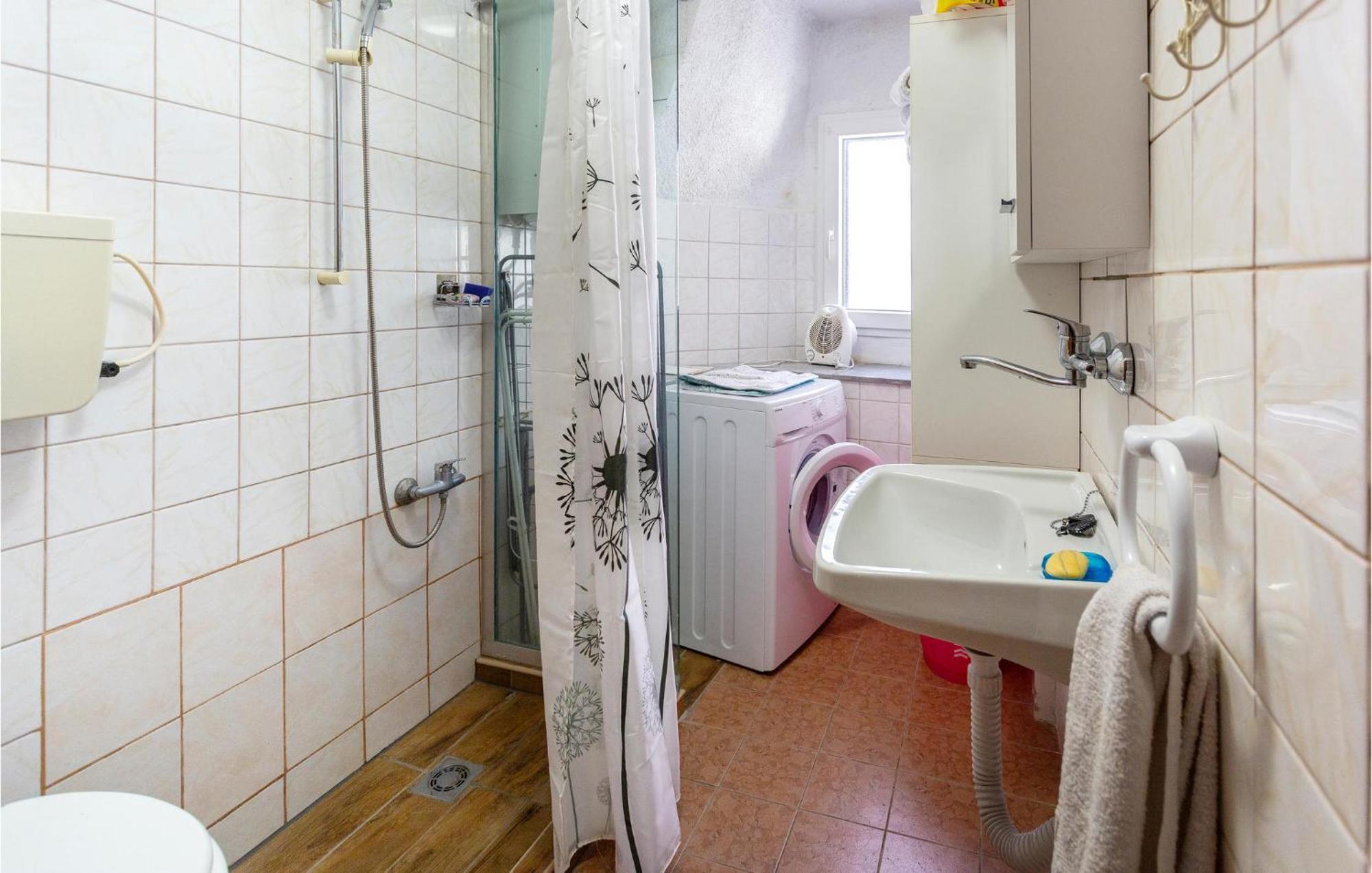 Nice Apartment In Kastav With Wifi エクステリア 写真